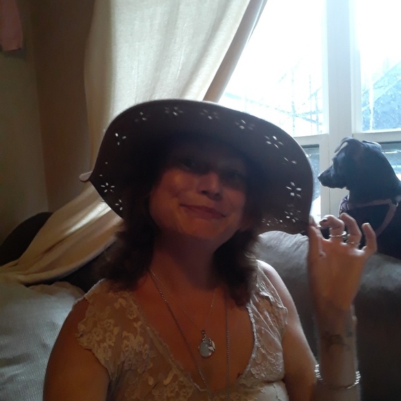 Sun Hat - Picture 2 of 3